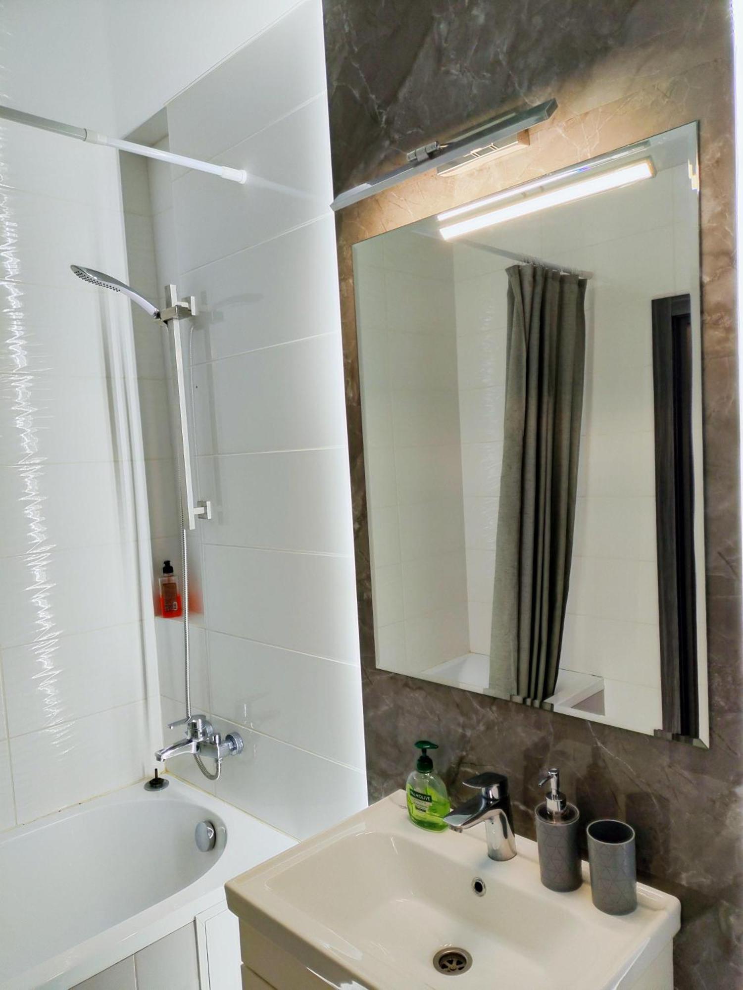 Арт-Де-Львів Apartment Ngoại thất bức ảnh